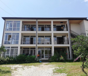 Отель Aparthotel na Abovyana 7  Новый Афон